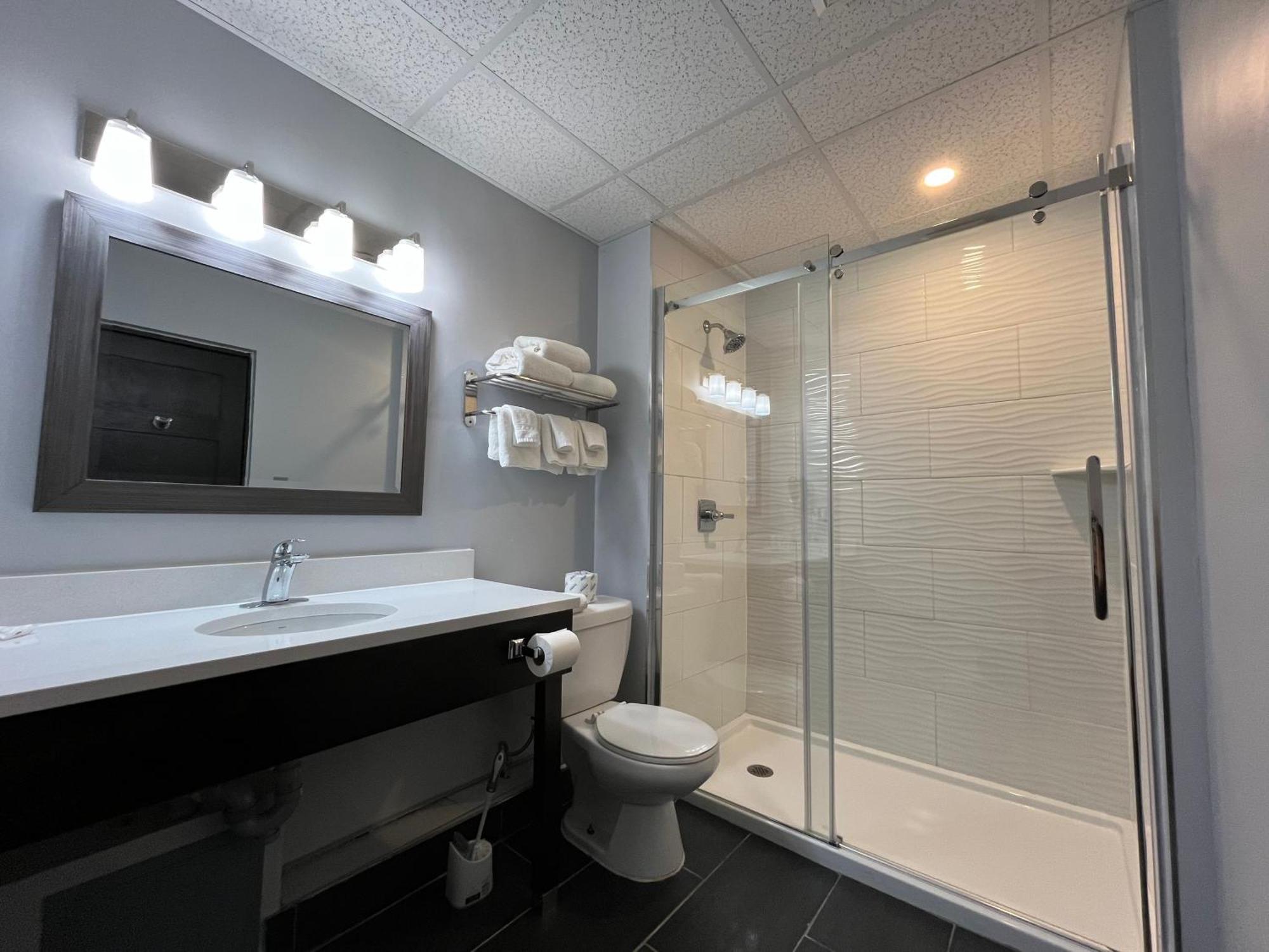 Le Voyageur Inn Mattawa Ngoại thất bức ảnh