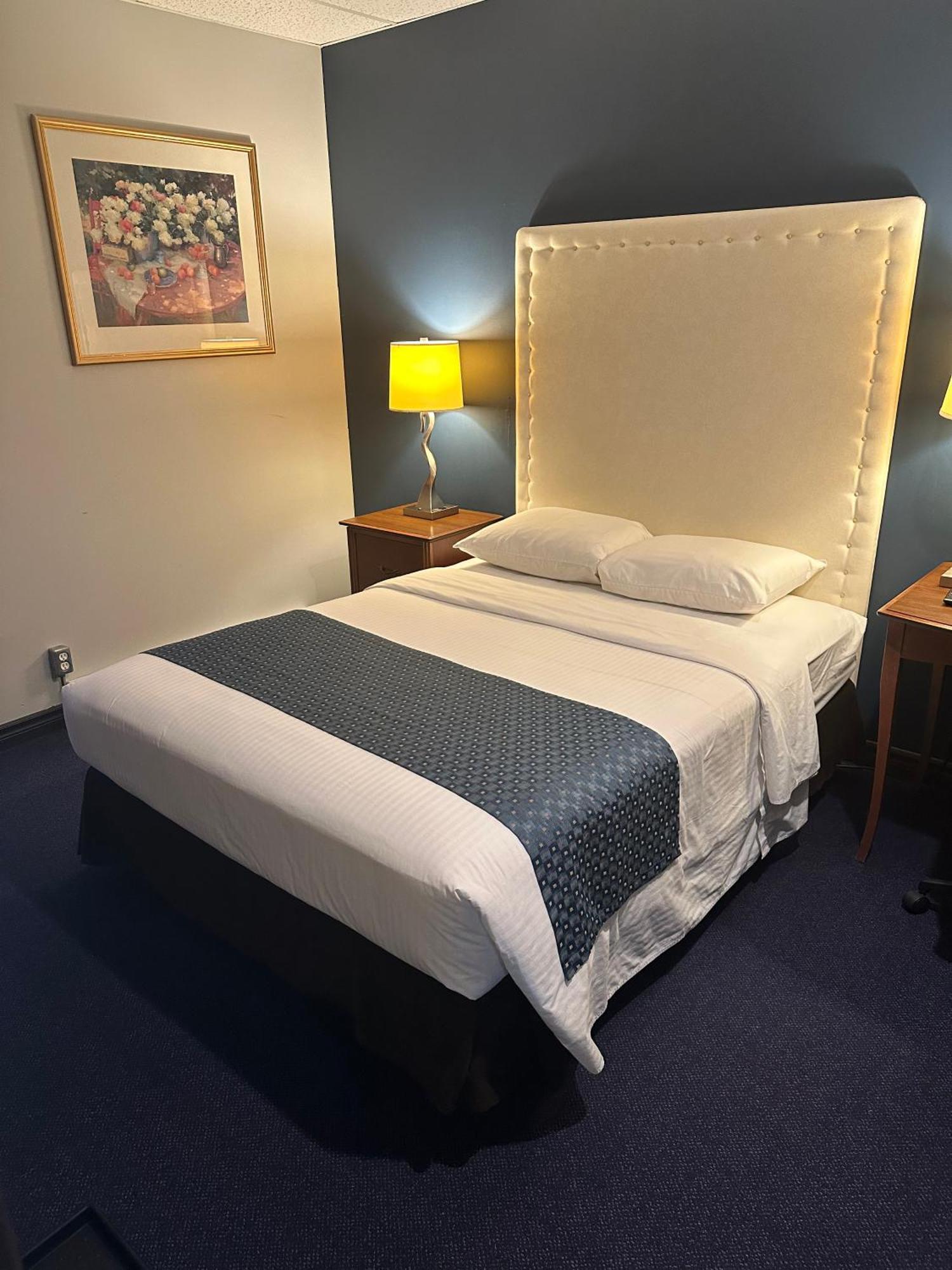 Le Voyageur Inn Mattawa Ngoại thất bức ảnh