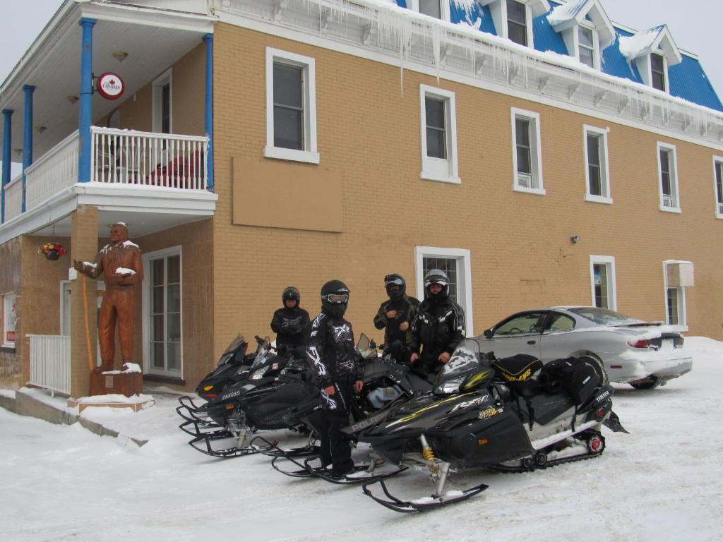 Le Voyageur Inn Mattawa Ngoại thất bức ảnh